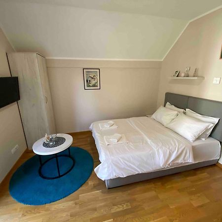 Mipet Apartmani Zlatibor Buitenkant foto