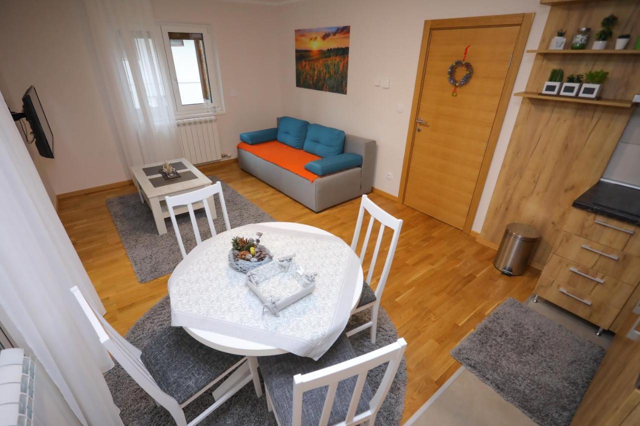 Mipet Apartmani Zlatibor Buitenkant foto