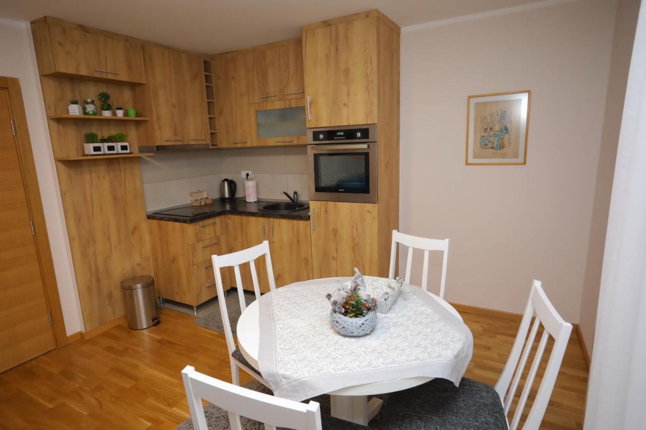 Mipet Apartmani Zlatibor Buitenkant foto