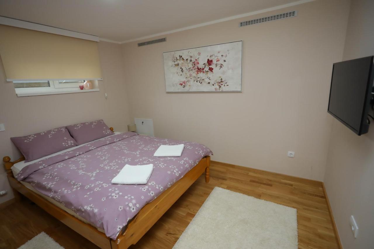 Mipet Apartmani Zlatibor Buitenkant foto