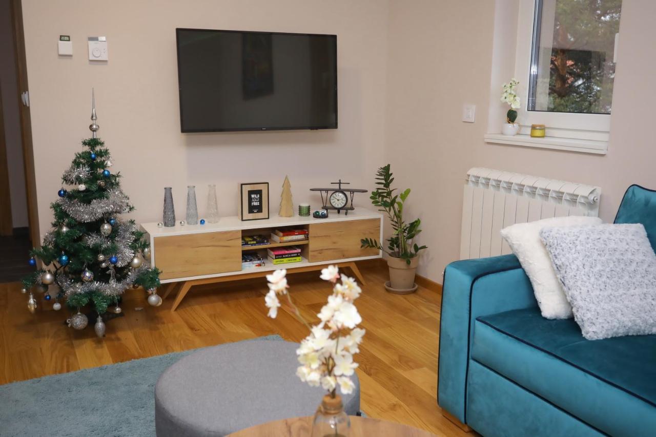 Mipet Apartmani Zlatibor Buitenkant foto
