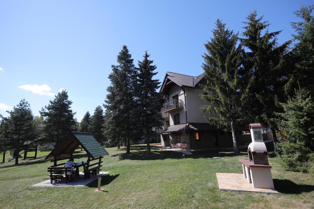 Mipet Apartmani Zlatibor Buitenkant foto