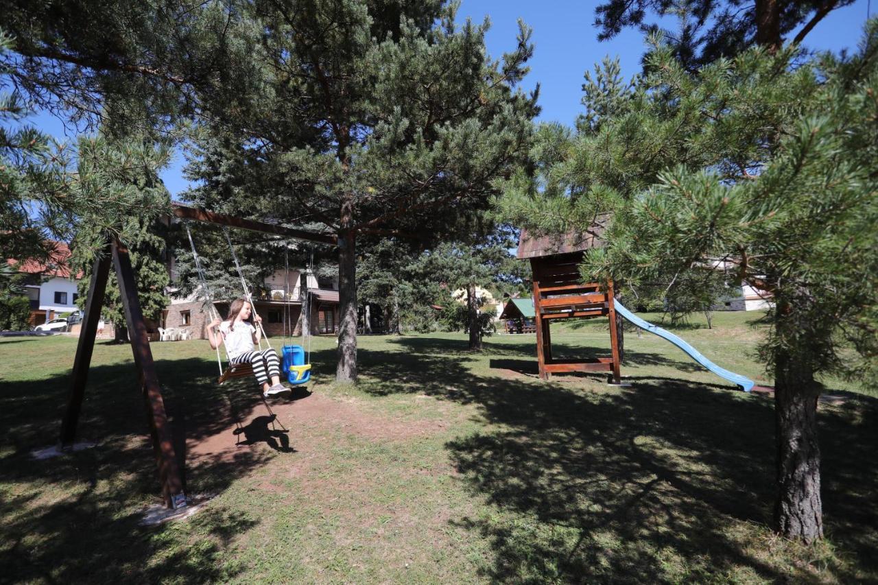 Mipet Apartmani Zlatibor Buitenkant foto