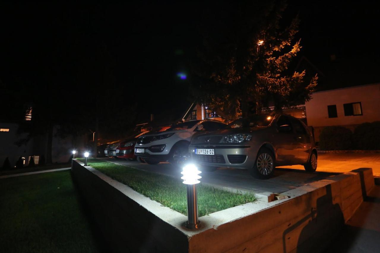 Mipet Apartmani Zlatibor Buitenkant foto