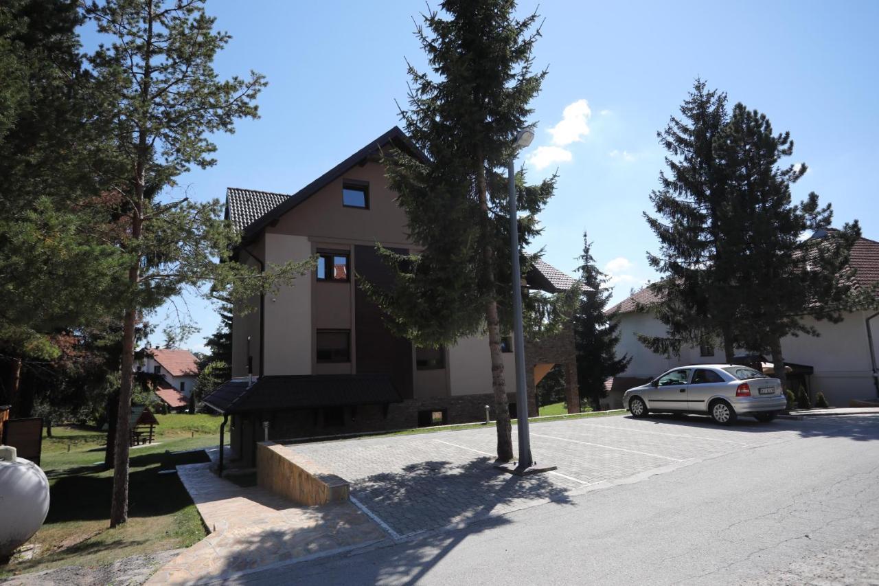 Mipet Apartmani Zlatibor Buitenkant foto