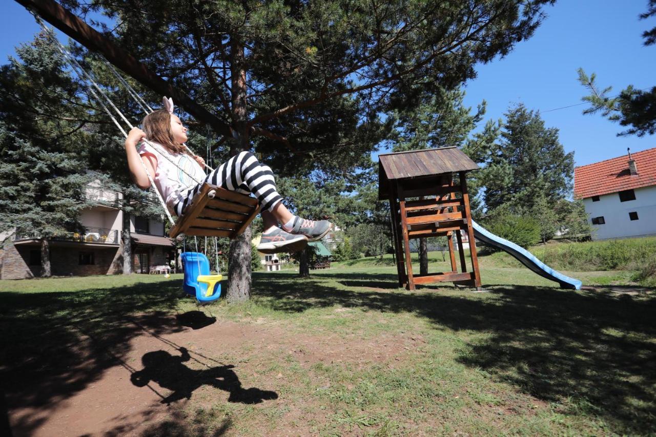 Mipet Apartmani Zlatibor Buitenkant foto