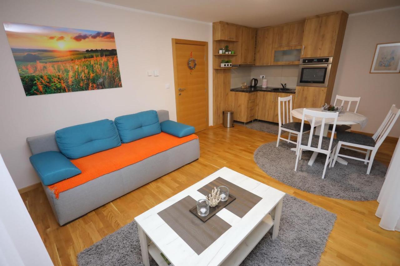 Mipet Apartmani Zlatibor Buitenkant foto