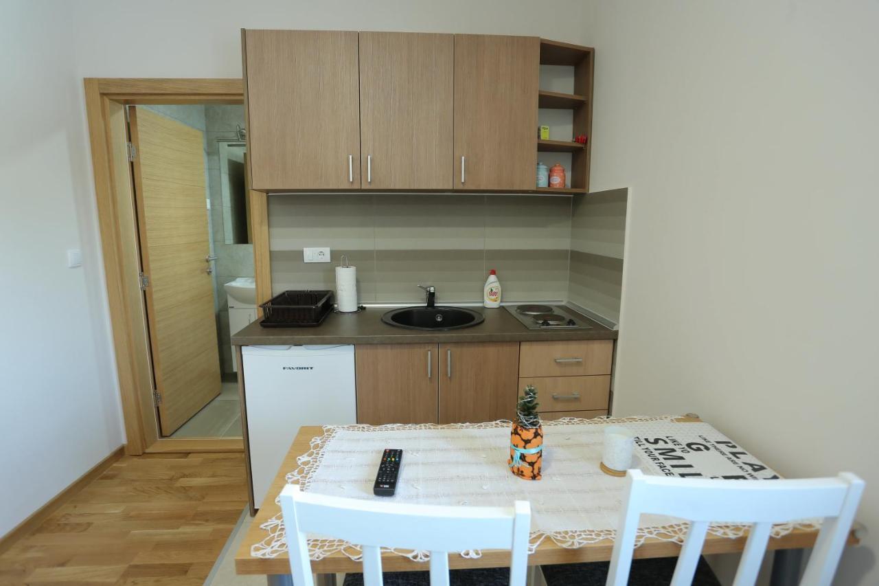 Mipet Apartmani Zlatibor Buitenkant foto