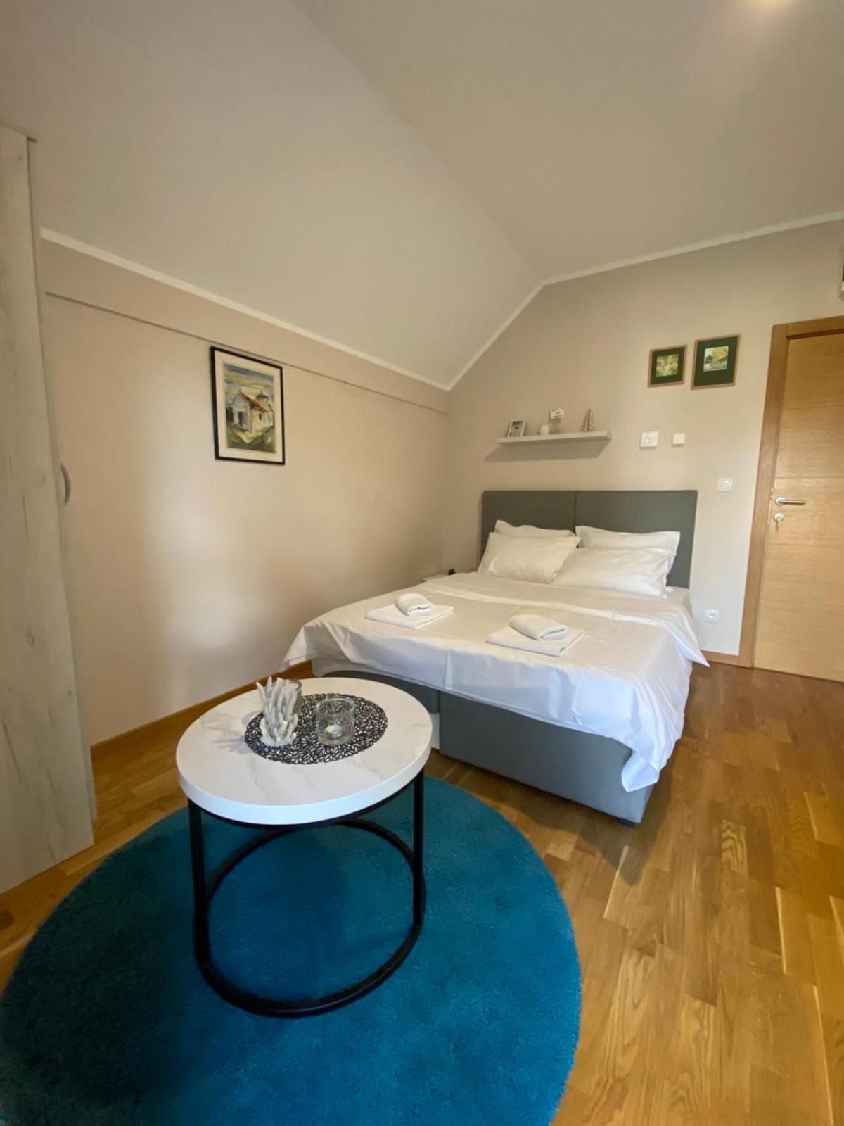Mipet Apartmani Zlatibor Buitenkant foto